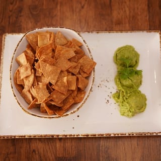 Chips & Guacamole